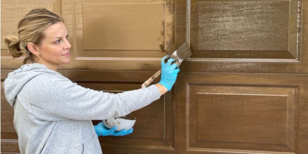 Tips to Reduce Garage Door Painting Costs